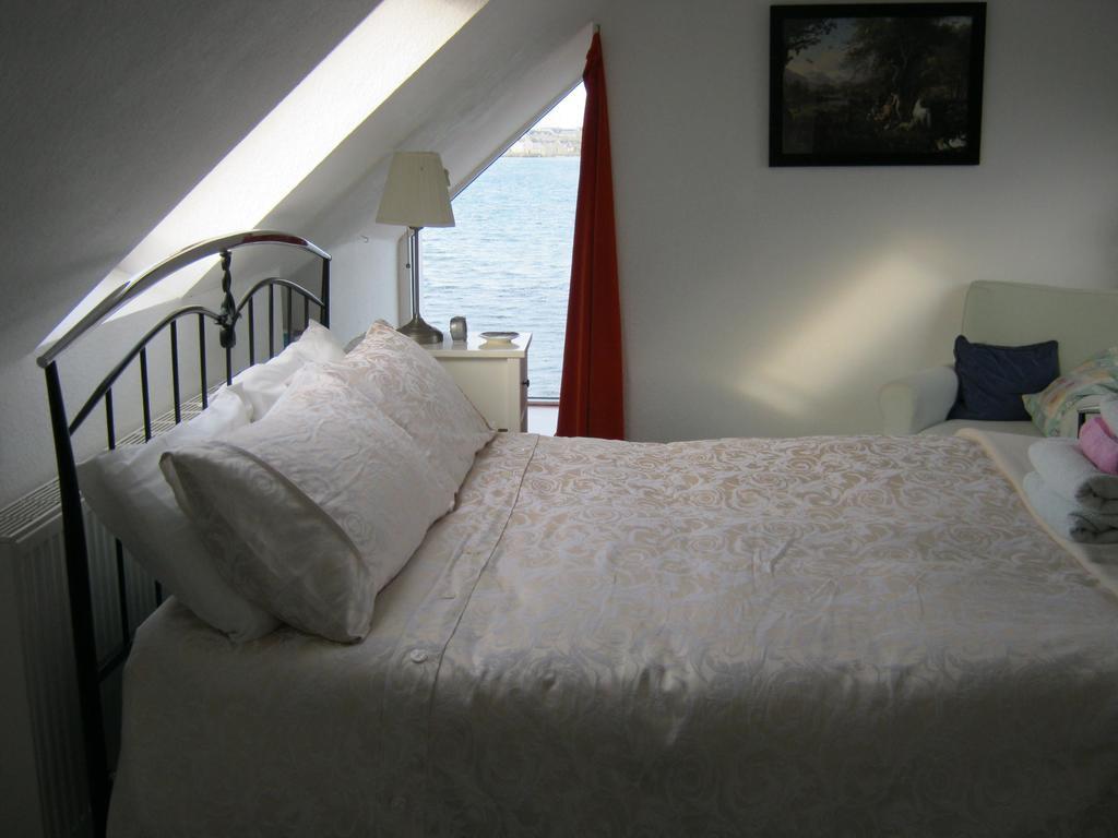 No 1 Broughton Bed & Breakfast ピアアウォール 部屋 写真